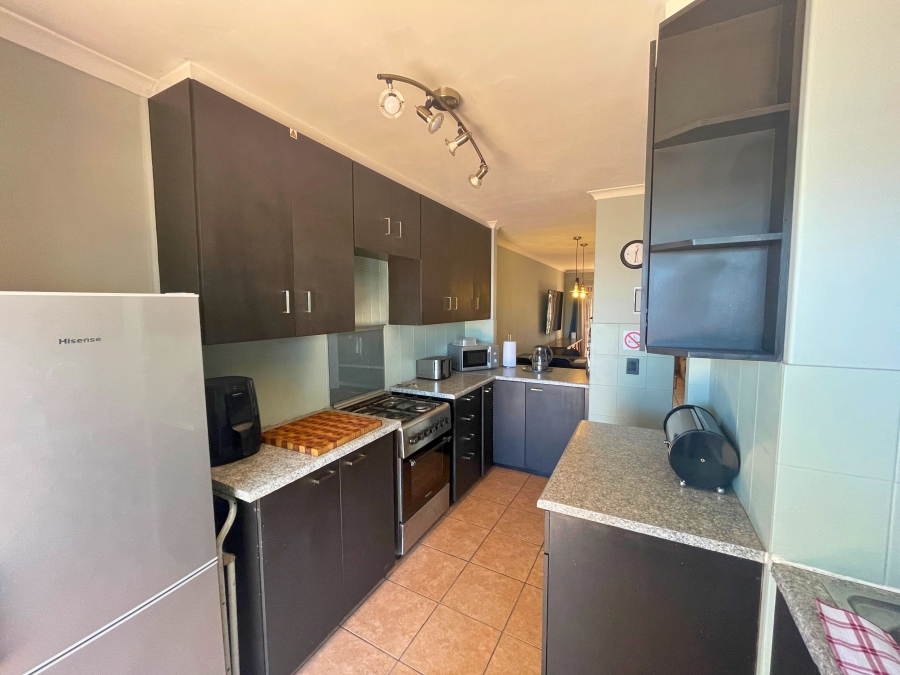 2 Bedroom Property for Sale in Plattekloof Glen Western Cape